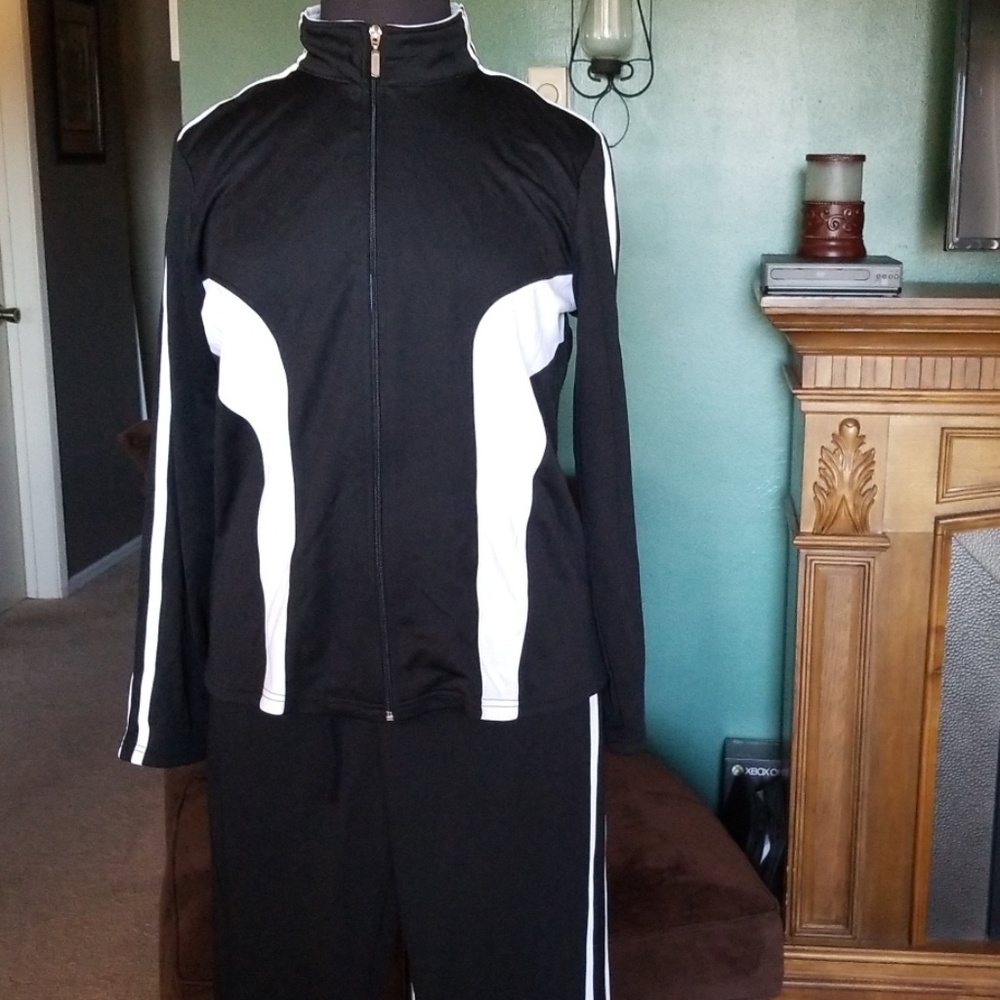 Athletic set - Picture 2 of 5